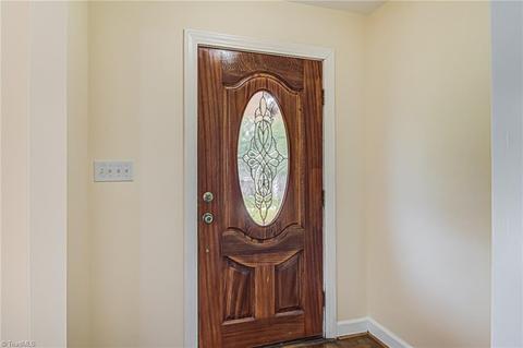 3219 Forestview Dr, High Point, NC 27260 photo 6