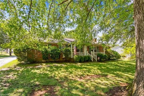 3911 Kim Dr, High Point, NC 27265 photo 28
