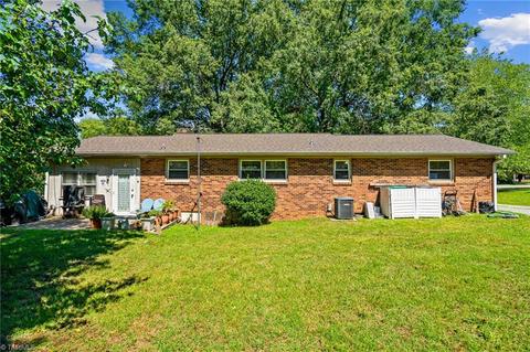 3911 Kim Dr, High Point, NC 27265 photo 29
