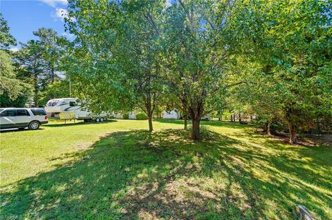 3911 Kim Dr, High Point, NC 27265 photo 35