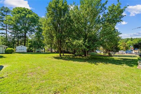 3911 Kim Dr, High Point, NC 27265 photo 31