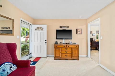 3911 Kim Dr, High Point, NC 27265 photo 5
