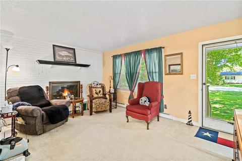 3911 Kim Dr, High Point, NC 27265 photo 4