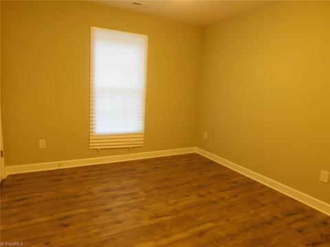 1307 Unity St, Thomasville, NC 27360 photo 3