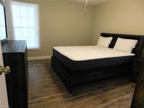 1307 Unity St, Thomasville, NC 27360 photo 2