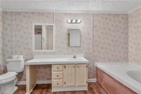 7557 Hampton Rd, Clemmons, NC 27012 photo 12