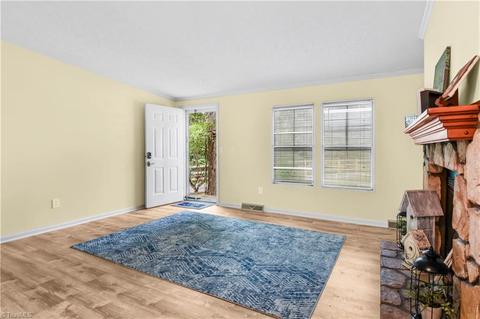 7557 Hampton Rd, Clemmons, NC 27012 photo 3