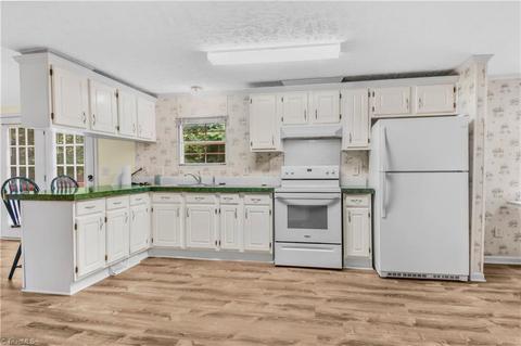 7557 Hampton Rd, Clemmons, NC 27012 photo 7