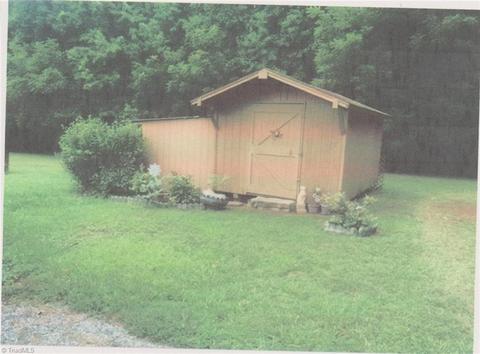 578 Yates Rd, Denton, NC 27239 photo 3