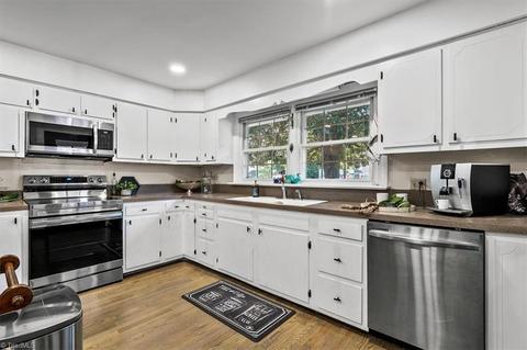 1412 Coventry Rd, High Point, NC 27262 photo 15