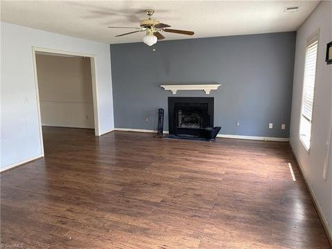 4427 Deacon Ct, High Point, NC 27265 photo 9