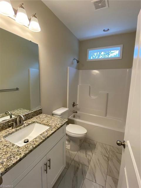 855 Friendly Rd, Eden, NC 27288 photo 16