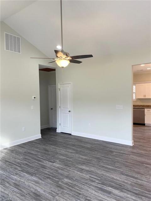 857 Friendly Rd, Eden, NC 27288 photo 4