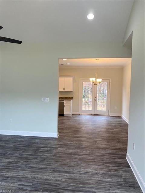 857 Friendly Rd, Eden, NC 27288 photo 5