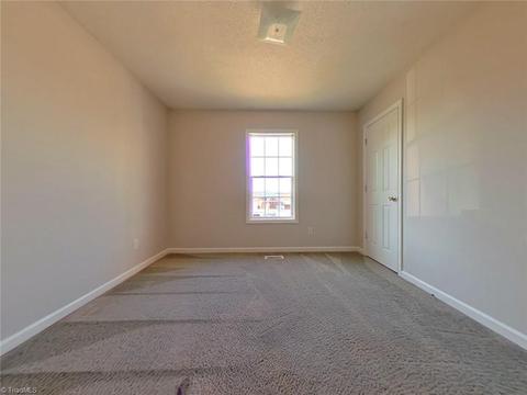 621 Fairview St, High Point, NC 27260 photo 4