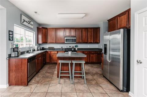 3849 Tonsley Pl, High Point, NC 27265 photo 6