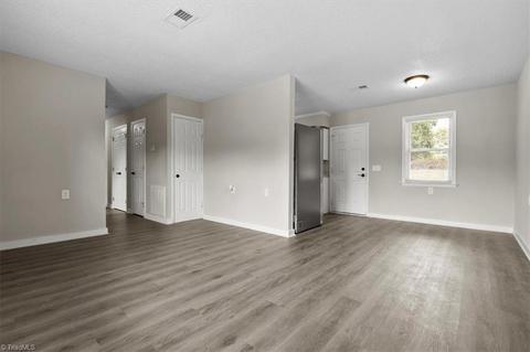 609 Fairview St, High Point, NC 27260 photo 6