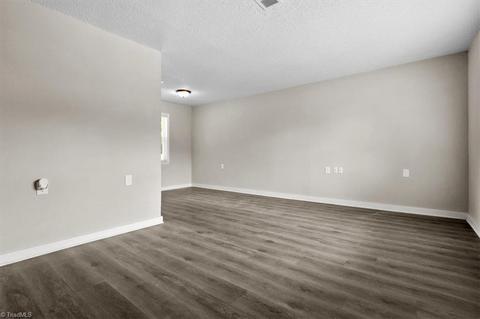 609 Fairview St, High Point, NC 27260 photo 5