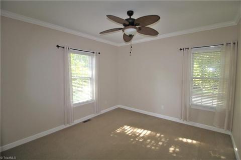 1400 Christopher Ct, High Point, NC 27265 photo 18