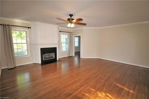1400 Christopher Ct, High Point, NC 27265 photo 3
