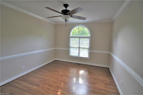 1400 Christopher Ct, High Point, NC 27265 photo 6