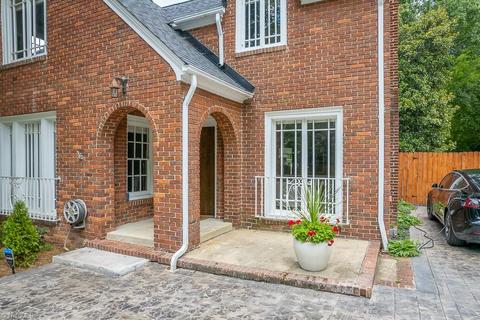 210 Edgedale Dr, High Point, NC 27262 photo 3