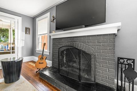 210 Edgedale Dr, High Point, NC 27262 photo 10