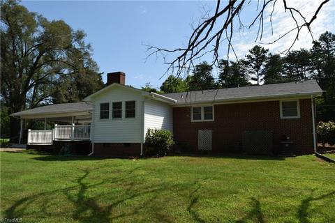 4898 Siloam Rd, Dobson, NC 27017 photo 6