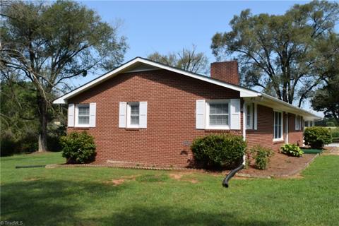 4898 Siloam Rd, Dobson, NC 27017 photo 7
