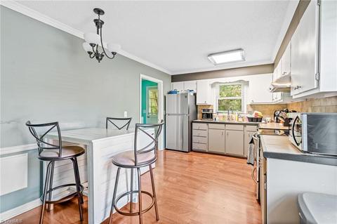 545 Mountainbrook Dr, King, NC 27021 photo 8