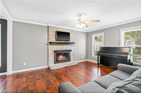 545 Mountainbrook Dr, King, NC 27021 photo 5