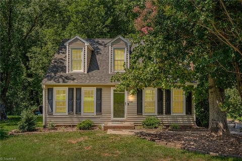 545 Mountainbrook Dr, King, NC 27021 photo 3