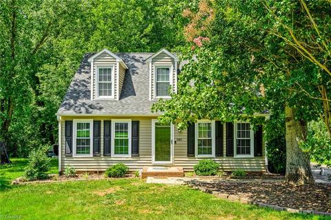 545 Mountainbrook Dr, King, NC 27021 photo 2