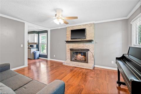 545 Mountainbrook Dr, King, NC 27021 photo 7