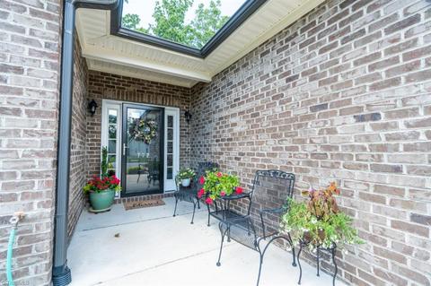 772 Forester Ct, High Point, NC 27265 photo 2