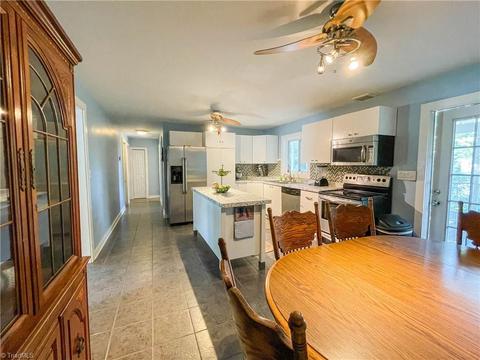 116 E Bellevue Dr, High Point, NC 27265 photo 10
