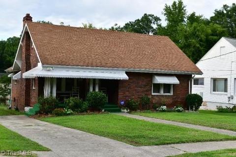 1217 Cedrow Dr, High Point, NC 27260 photo 1