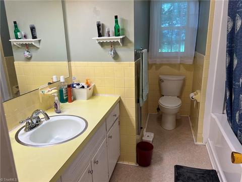 423 Blessing Dr, Dobson, NC 27017 photo 8