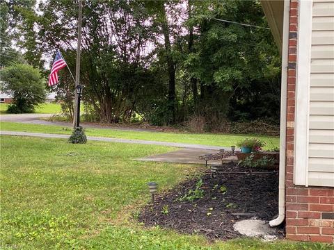 109 Sunset Dr, King, NC 27021 photo 32