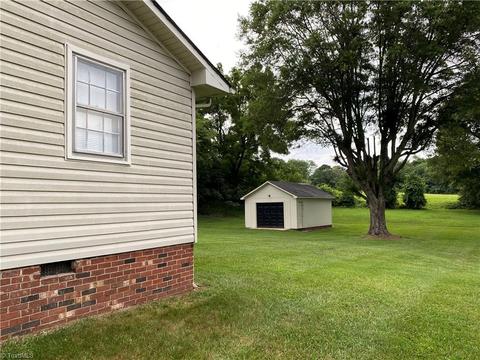 109 Sunset Dr, King, NC 27021 photo 31