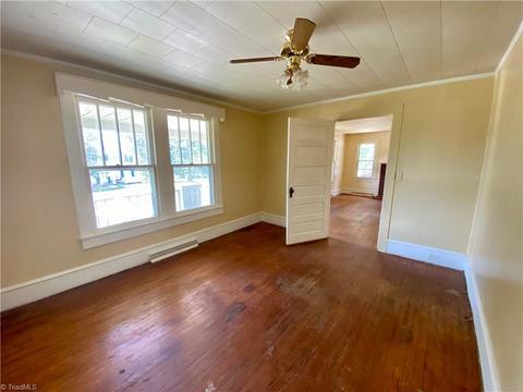 601 S Main St, Denton, NC 27239 photo 10