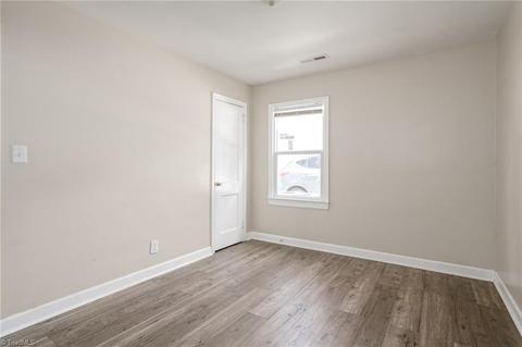 504 Ashburn St, High Point, NC 27260 photo 17