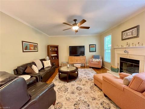 4013 Cedar Crest Ln, High Point, NC 27265 photo 13