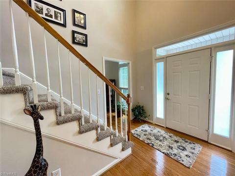 4013 Cedar Crest Ln, High Point, NC 27265 photo 4