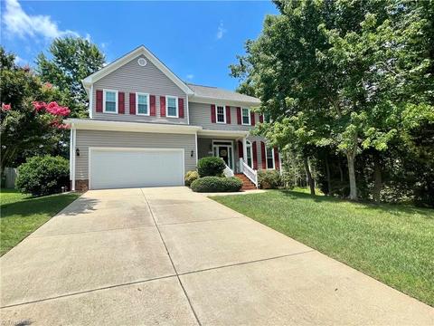 4013 Cedar Crest Ln, High Point, NC 27265 photo 2
