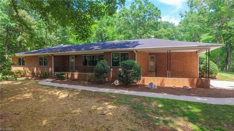 4972 Jordan Valley Rd, Trinity, NC 27370 photo 2