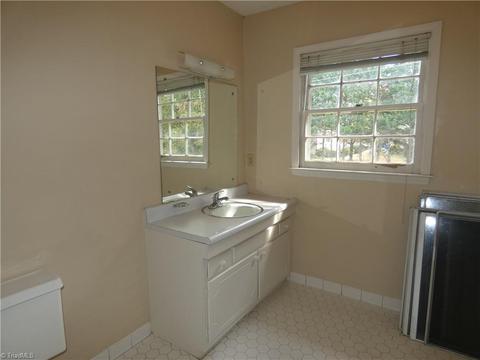 1829 Johnson St #E, High Point, NC 27262 photo 16