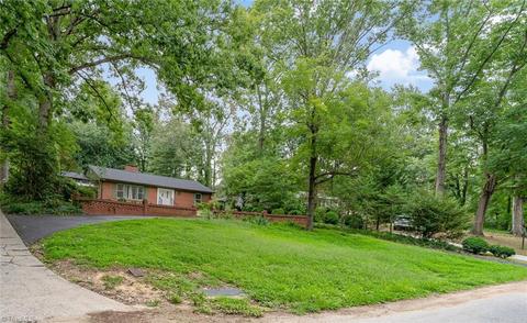 157 Circle Dr, Thomasville, NC 27360 photo 3