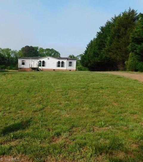 290 Springfield Rd, Pilot Mountain, NC 27041 photo 3