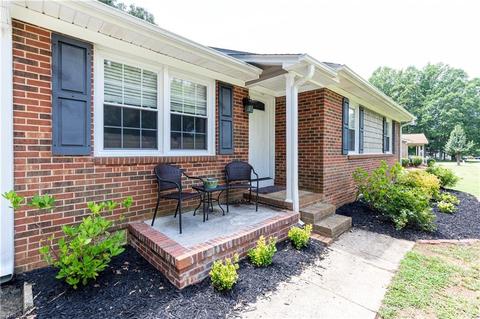 2826 Springfield Dr, Elon, NC 27244 photo 2